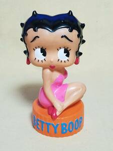 BETTY BOOP　ベティの貯金箱 ベティ ブープ　フィギュア　かなり固いビニルのような材質です　sanrio