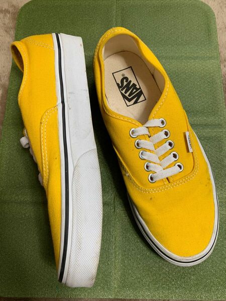 VANS バンズ AUTHENTIC オーセンティック イエロー 黄