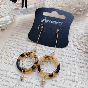  long earrings tortoise shell .... hoop Gold swaying *vintage jewelry accessories A057