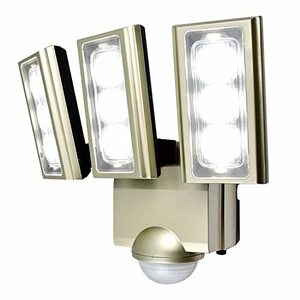 エルパ (ELPA) コンセント式 センサーライト 3灯 (白色LED/防水仕様) 屋外 センサーライト 足元