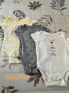 baby GAP 半袖ロンパース 新生児 肌着　3枚セット ベビー肌着　出産準備　ボディシャツ　服