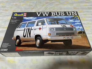 REVELL製 VW BUS UN