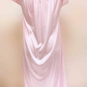 ライトピンク レディース パジャマ 半袖ワンピース 着丈約95cm ポリエステル スクエアネック ナイトウェア リボンルームウェア ネグリジェの画像2