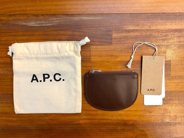 A.P.C. アーペーセー　ハーフムーン 小銭入れ　保存袋付き