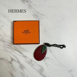 【328】 エルメス HERMES フルーツ モチーフ キーホルダー キーチェーン チャーム レザー 本革 箱付き 良品 ブランド 匿名配送 レディース