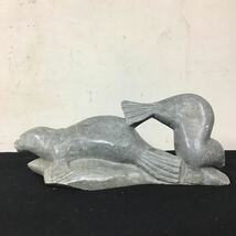 エスキモー 石彫彫刻 カナダ ナイアガラ イヌイット アザラシ 海豹 ESKIMO ART 5200g ソープストーン 1974年 カナディアン CANADA アシカ_画像1