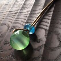 (送料無料)手作りガラスとんぼ玉紐のペンダント クリアー＆乳白 青緑_画像5