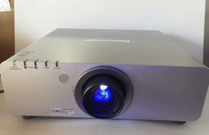 Panasonic PT-DW640S *6000 lumen HDMI correspondence possibility 2 screen display possible lamp use each 294 hour made in Japan 