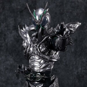 新品未開封　S.H.Figuarts 仮面ライダーSHADOWMOON