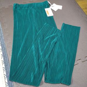 【新品】moment+ プリーツ パンツ M ズボン グリーン 緑