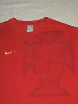 ☆メンズ☆NIKEの胸元ワンポイント刺しゅうとおしゃれプリント赤の半袖Tシャツ☆Mサイズ☆ナイキ☆_画像2