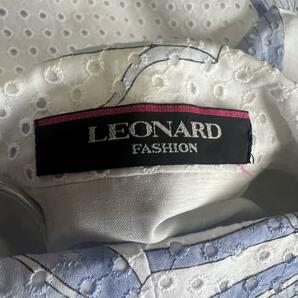 【美品】LEONARD ラップワンピース ホワイト ノースリーブ 襟 40 レオナール L 白 水色 ライトブルー フレア 総柄 えり ベルト リボンの画像7