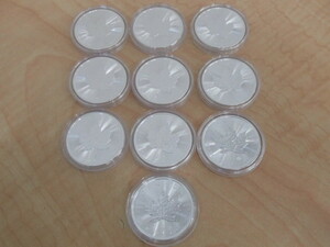 Канадский кленовый лист возле серебра 1 унция Серебряная монета 31.1G 10 штук № 57173A