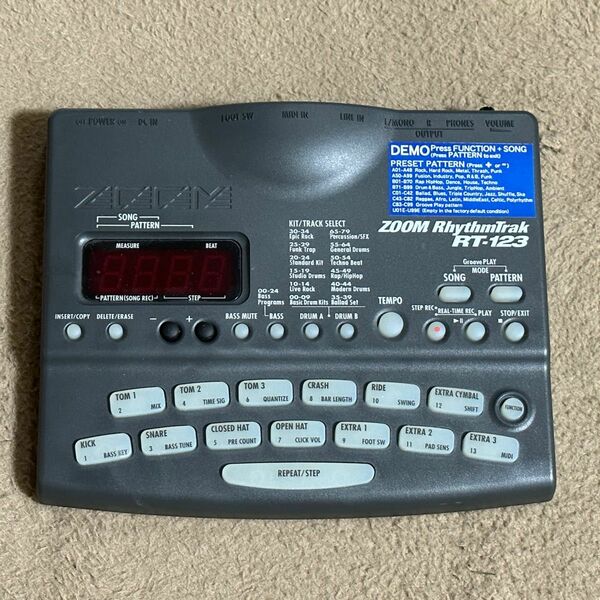 ZOOM RhythmTrak RT-123 リズムマシン