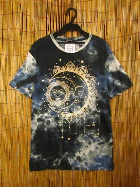 新品*男女兼用*タイダイ染め*コットン素材*抜染プリント*太陽&三日月*半袖Tシャツ*M