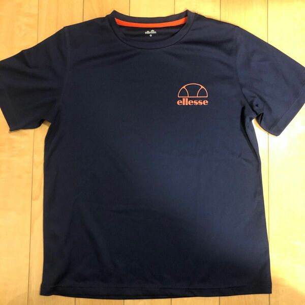 ellesse Tシャツ