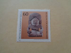 ドイツ（東ドイツ・ベルリン）切手　1984年　ベルリン美術館の美術品シリーズ　真珠のターバンを巻いた女神 民族学博物館　60