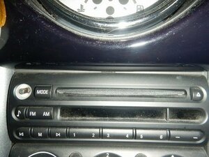 BMW MINI One Seven R50 06年 RA16 CD オーディオ (在庫No:513485) (7451) ■