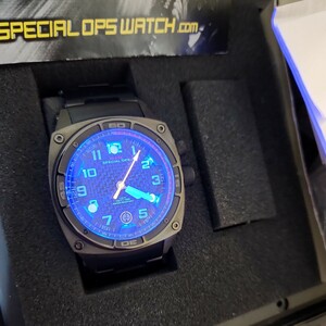 即決! ファルコン チタニウム 生産終了 ブラックモデル MTM SPECIAL OPS 定価18万以上 定価半額以下! 腕時計