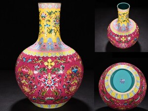 【多寶屋】BU553■古美術品！大清乾隆年製款・紅地軋道花卉紋天球瓶・陶磁器■高さ39ｃｍ直径26ｃｍ■
