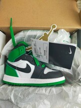 新品未使用　Nike TD Air Jordan 1 Retro High OG Celtics/Black and Lucky Green (2023) 12cm 　FD1413-031　正規品　緑　グリーン_画像1