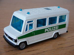 1980年代西ドイツSIKUジク1/55メルセデス・ベンツ809D型POLIZEI警察用ミニバス/人員輸送車・アイボリー/グリーン・美品/箱付