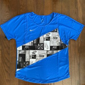 【未使用】NIKE ナイキウィメンズ　Tシャツ　Mサイズ 半袖Tシャツ