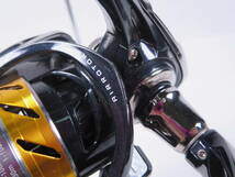 拜【ダブルハンドル】ダイワ 15 レブロス 2506H-DH Daiwa REVROS グローブライド スピニングリール 検 2000 2500 3000 1802F_画像8