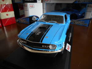 **1/18 Maisto Maisto Ford Mustang Mach 1 голубой Ford Mustang Mach1 1971**
