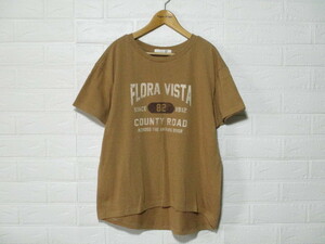  lady's LOWRYS FARM Lowrys Farm with logo short sleeves T-shirt light brown group L