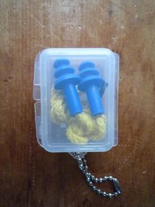  ear plug ( unused )