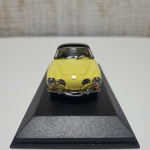 1/43 ミニチャンプス/Volkswagen Karmann Ghia Coupe 1957 Manilagelb・Schwarz/フォルクスワーゲン カルマンギア クーペ_画像2