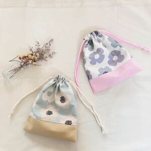 【ハンドメイド】北欧フラワー　 給食袋2枚セット コップ袋 巾着袋　コップ入れ　花柄