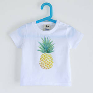 Art hand Auction Children's clothing, kids' T-shirt, size 110, white, pineapple print T-shirt, handmade, hand-drawn T-shirt, tropical, summer, gift, casual, tops, Short sleeve T-shirt, 110(105~114cm)