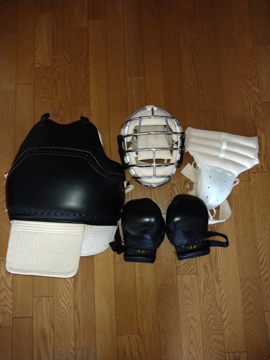 ヤフオク! -「日本拳法 防具」(スポーツ) (趣味、スポーツ、実用)の