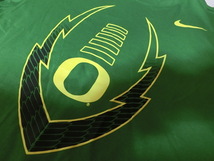 USA購入 激レア 【Nike】機能素材【DRI FIT】USカレッジ【OREGON DUCKS】オレゴン大学ダックス アメフト【O】ロゴプリントT US S GREEN_画像6