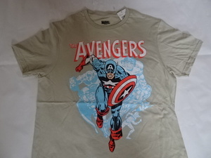 USA購入 アメリカ スーパーヒーロー映画 【MARVEL】アベンジャーズ 【AVENGERS】キャラクタープリントTシャツUS Mサイズ ベージュ