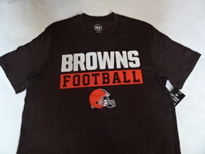 USA購入【47BRAND】 NFLアメフト クリーブランド ブラウンズ【Cleveland Browns】ヘルメット ロゴプリント入りTシャツUS Mサイズ