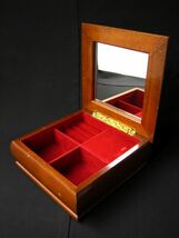 sankyo 木製 オルゴール ジュエリーボックス 花柄 アクセサリーケース USED レトロ 昭和 小物入れ MUSIC BOX_画像4