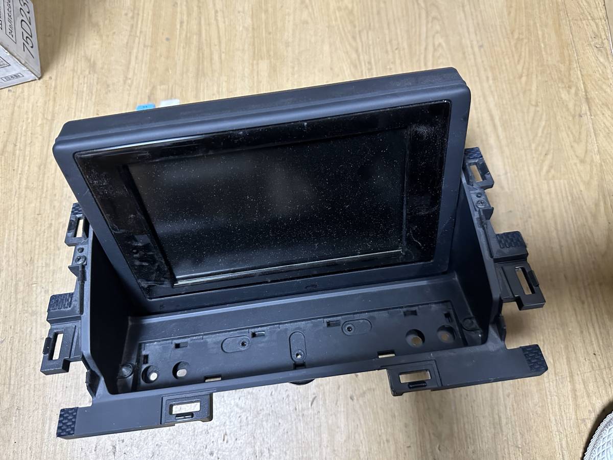 ヤフオク! -「ct200h」(その他) (モニター)の落札相場・落札価格