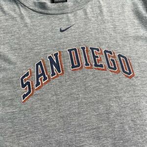 00年代 NIKE TEAM ナイキ SAN DIEGO PADRES チームロゴ 両面プリント Tシャツ メンズM-L相当