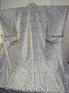 YA4551 和装　可愛い　絽　小紋　化繊　洗える夏着物　着物　身丈約160㎝/裄約67㎝　リメイク素材　材料