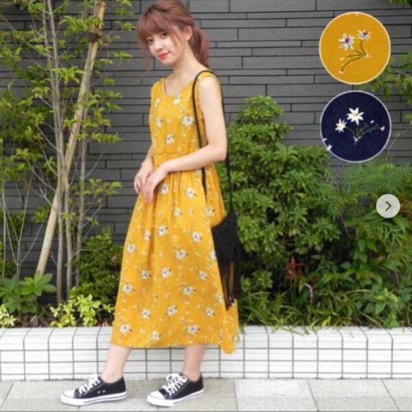 花柄ノースリーブワンピース