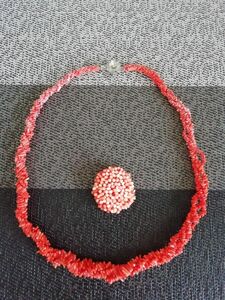 赤珊瑚ネックレス お花モチーフSILVER925留具＆コロンと可愛いピンク珊瑚ブローチ　極美品