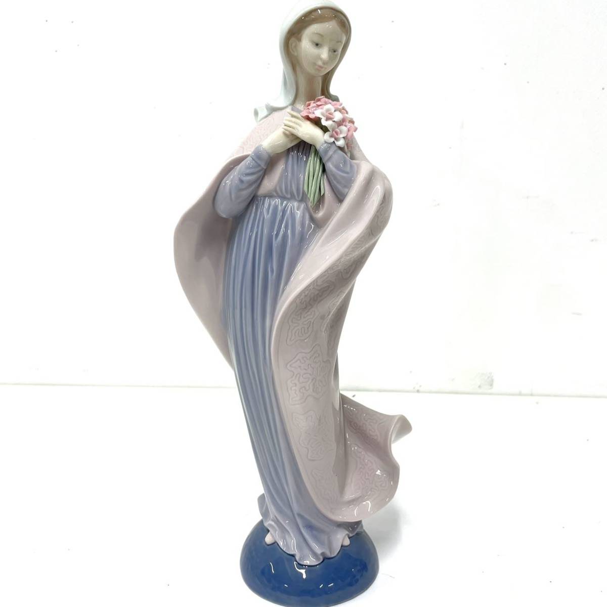 ヤフオク! -リヤドロ陶器人形の中古品・新品・未使用品一覧