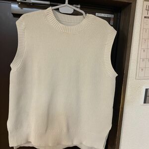 無印良品　ニットベスト　男女兼用　Lオートミール