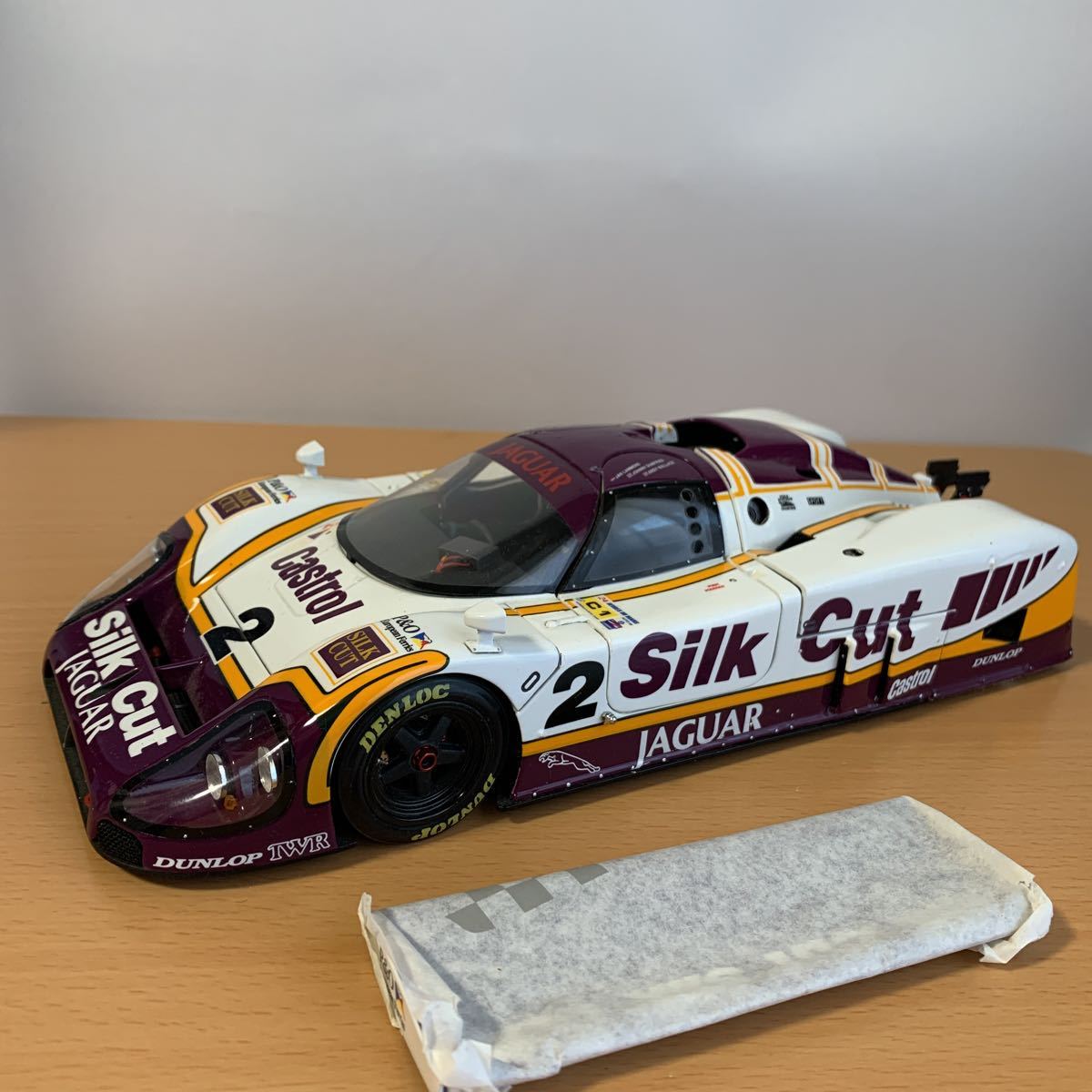 有名な高級ブランド 専用 EXOTO 専用 1/18 Jaguar Jaguar #66 XJ-R9 D