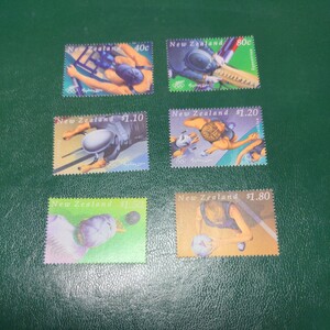 ニュージーランド記念切手　シドニーオリンピック6種　2000年　切手未使用 ヒンジ跡無額面割れ