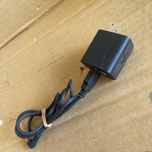 (011)Chicony AC ADAPTER W12-010N3A　5V~2A