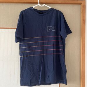リップカール Tシャツ